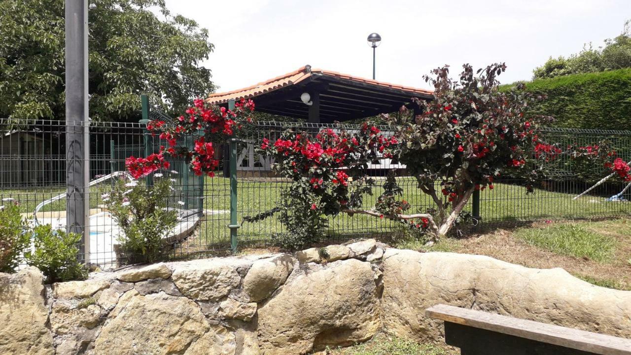 Posada Las Anjanas Tagle Dış mekan fotoğraf